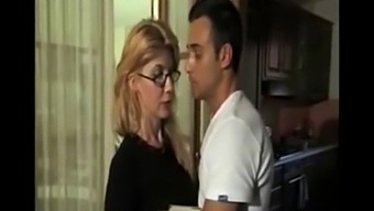 Vintage Italian Lady Gets Fucked Hard In A Classic Full Movie