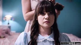 Seductive Mature Mom'S New Boyfriend Triggers Teenage Daughter'S Jealousy
