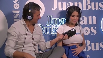Ambarprada, A Pregnant Woman With Large Breasts, Takes Control Of The Sex Machine In A Female Orgasm Scene.