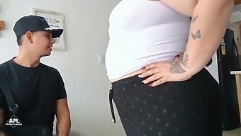 Delicious Boss'S Ass Gets Deepthroated And Fucked While Walking